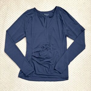 Athleta Blue Long Sleeve Athletic Top Ruched Detail Thumb Holes Women’s Sz Large